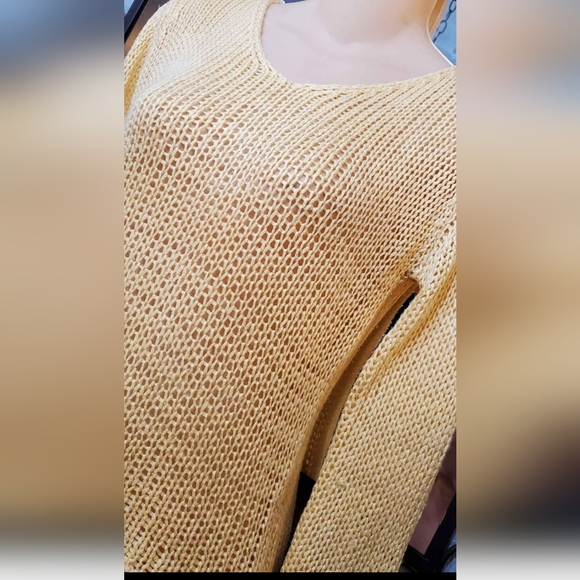 The Great American Sweater Knitted Acrylic Mesh Yellow Sweater - Picture 2 of 7